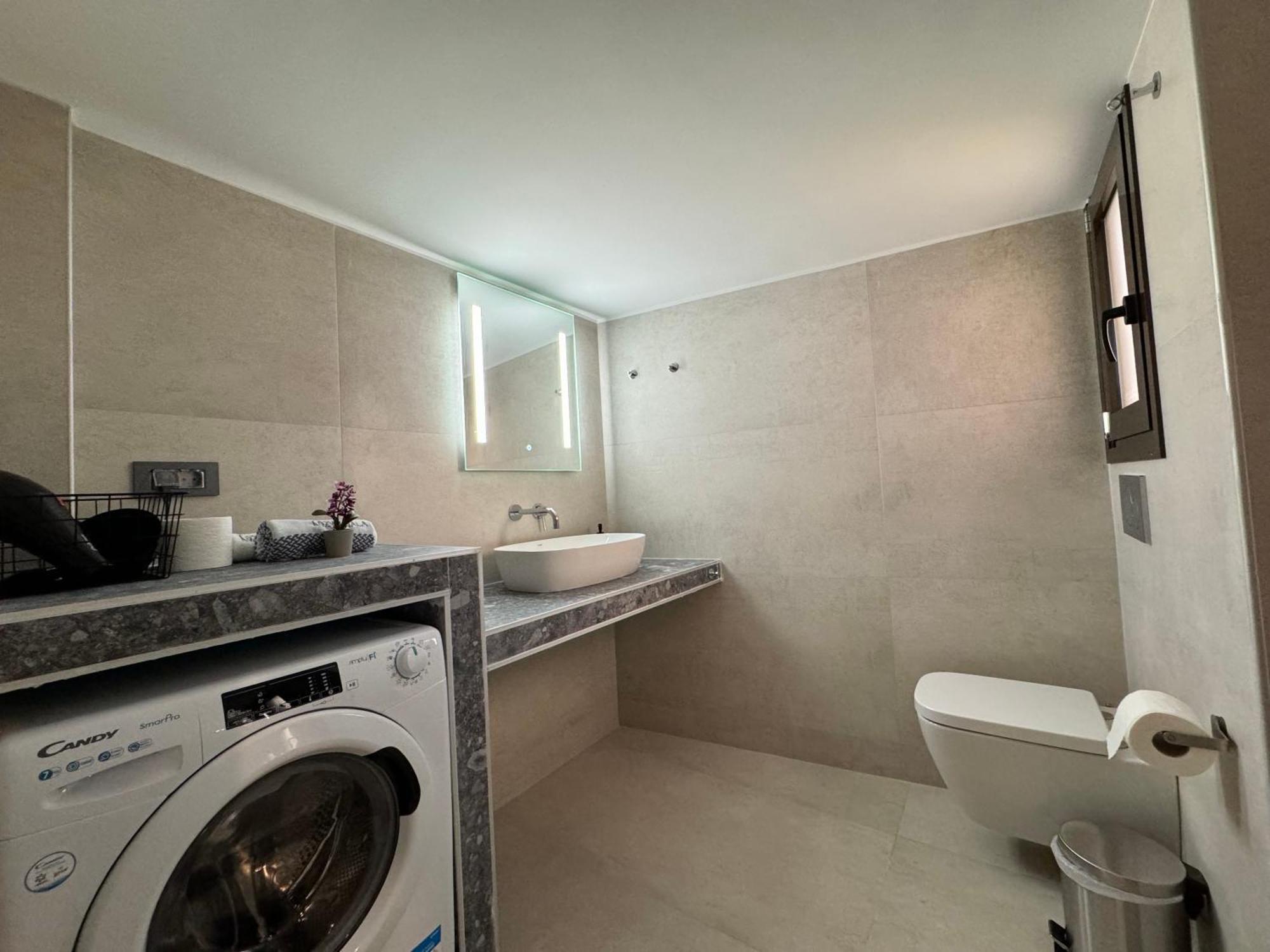 Spacious Apartment Near Monastiraki By Kozy Koala Atenas Exterior foto