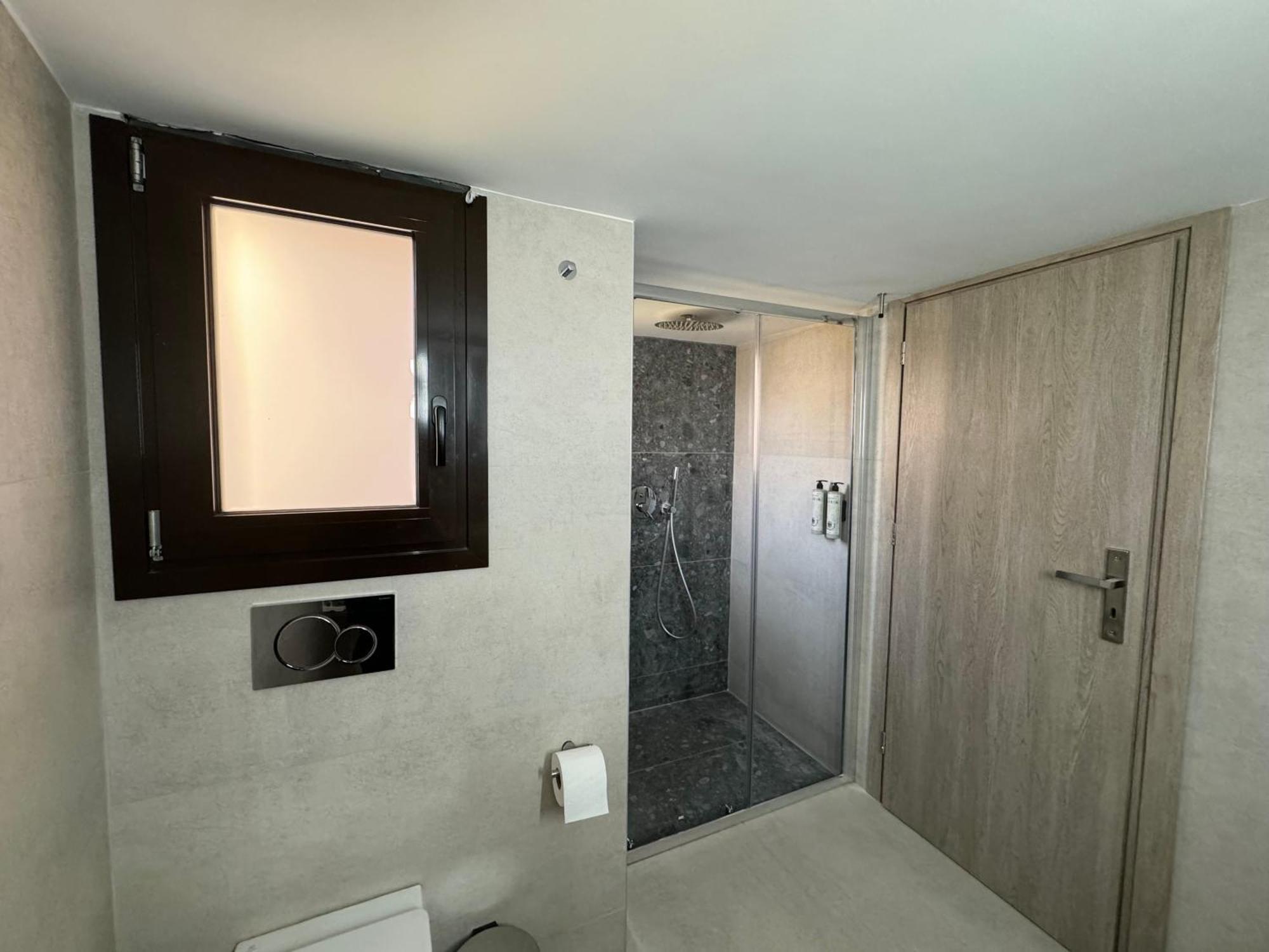 Spacious Apartment Near Monastiraki By Kozy Koala Atenas Exterior foto
